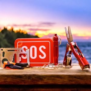 Emergency 6 in 1 SOS Multi-functional Multi-purpose Survival Multi-tool kit